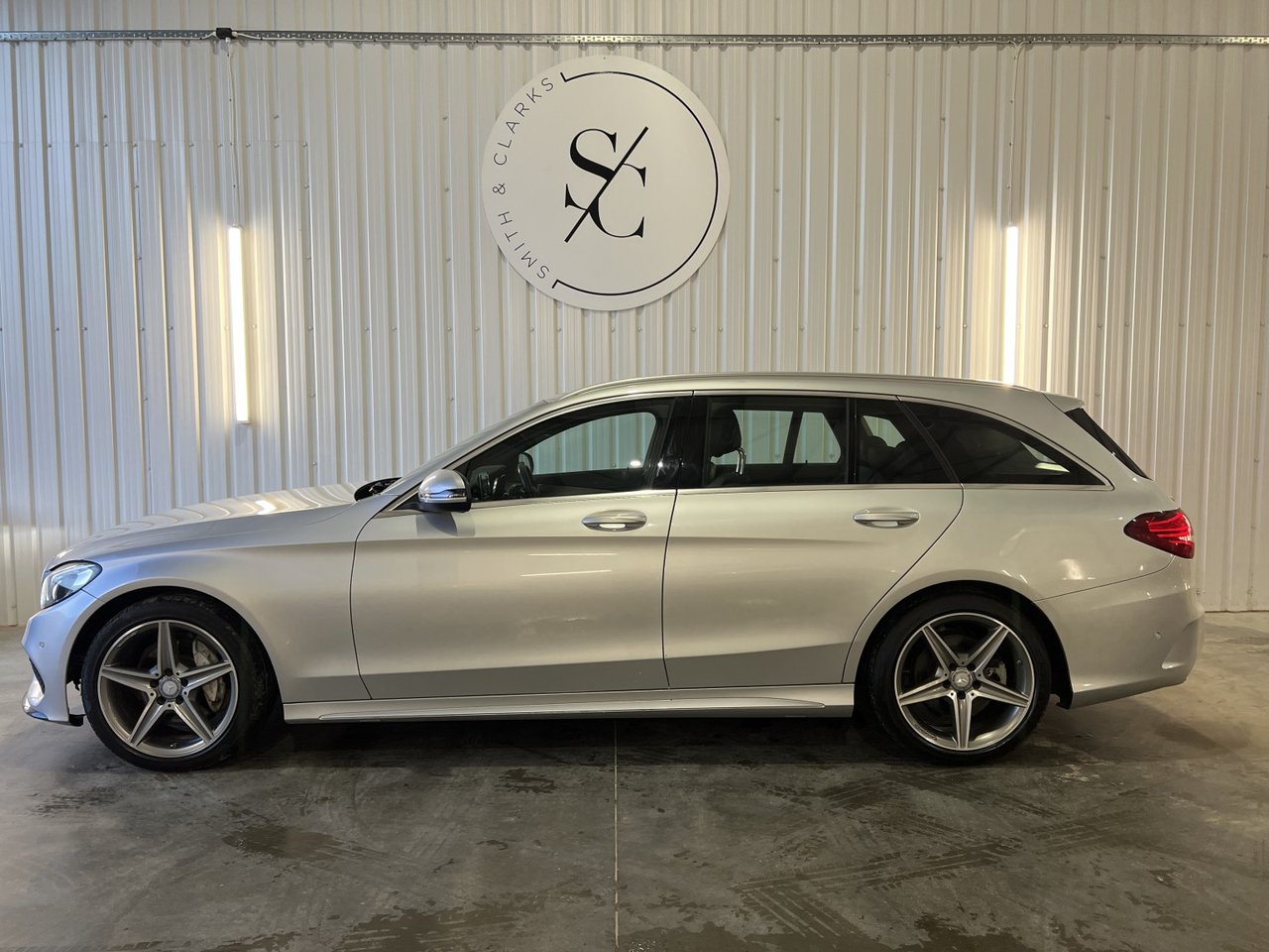 Used Mercedes-Benz C Class 2017 for sale - 77760871: Photo 5