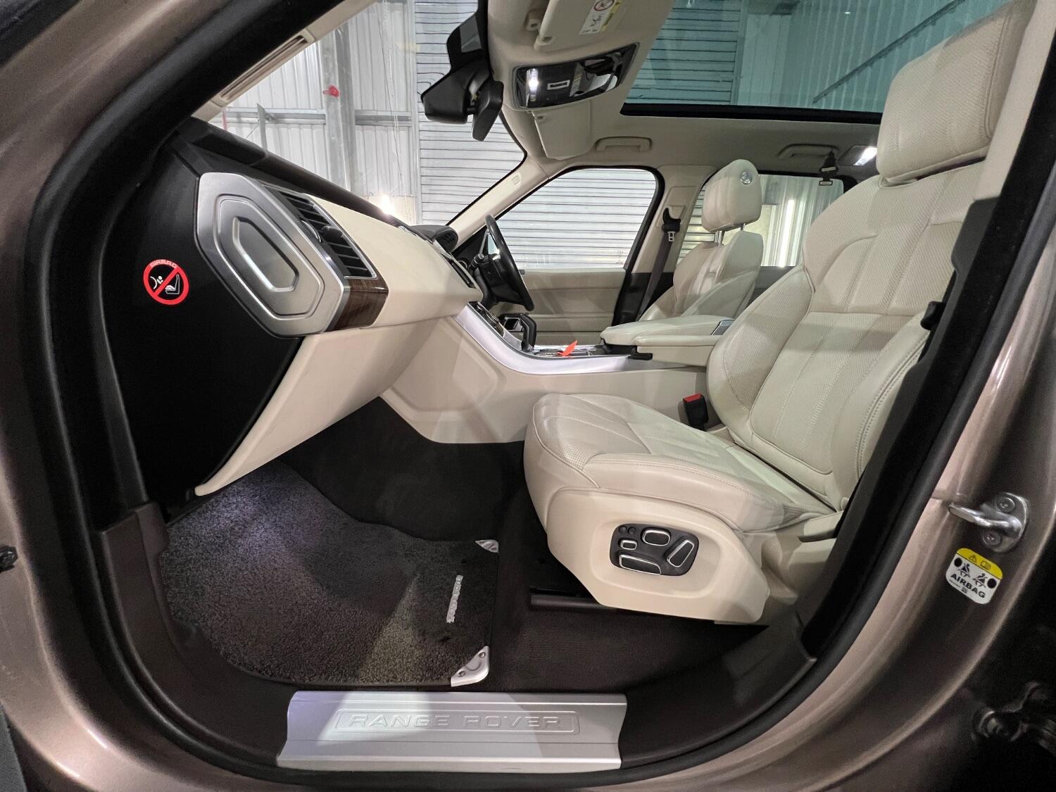 Used Land Rover Range Rover Sport 2015 for sale - 76358168: Photo 12