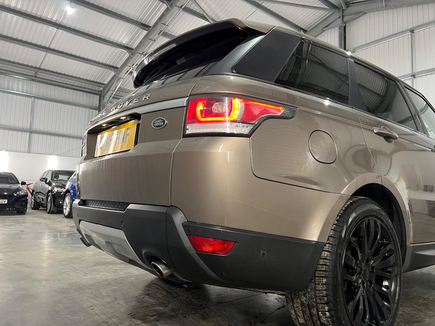 Used Land Rover Range Rover Sport 2015 for sale - 76358168: Photo 8