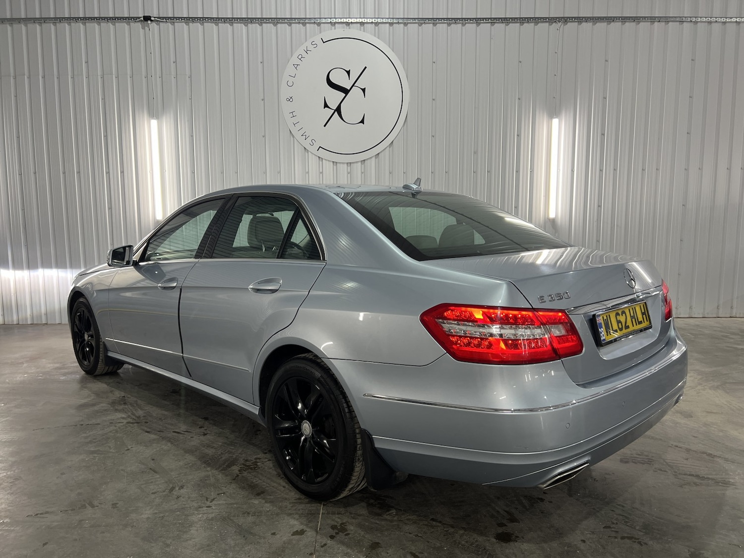 Used Mercedes-Benz E Class 2013 for sale - 77595468: Photo 4