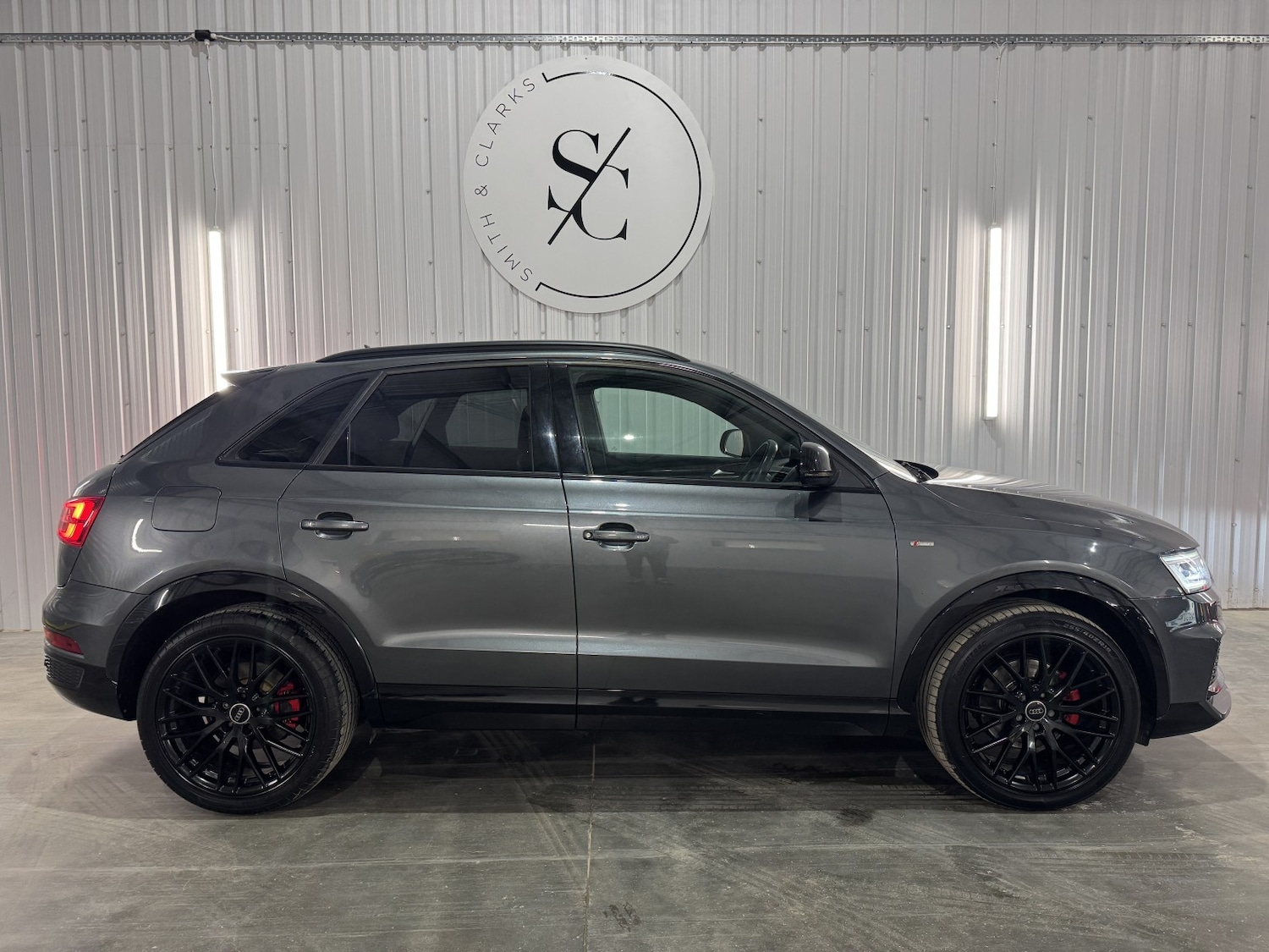 Used Audi Q3 2018 for sale - 78004485: Photo 2