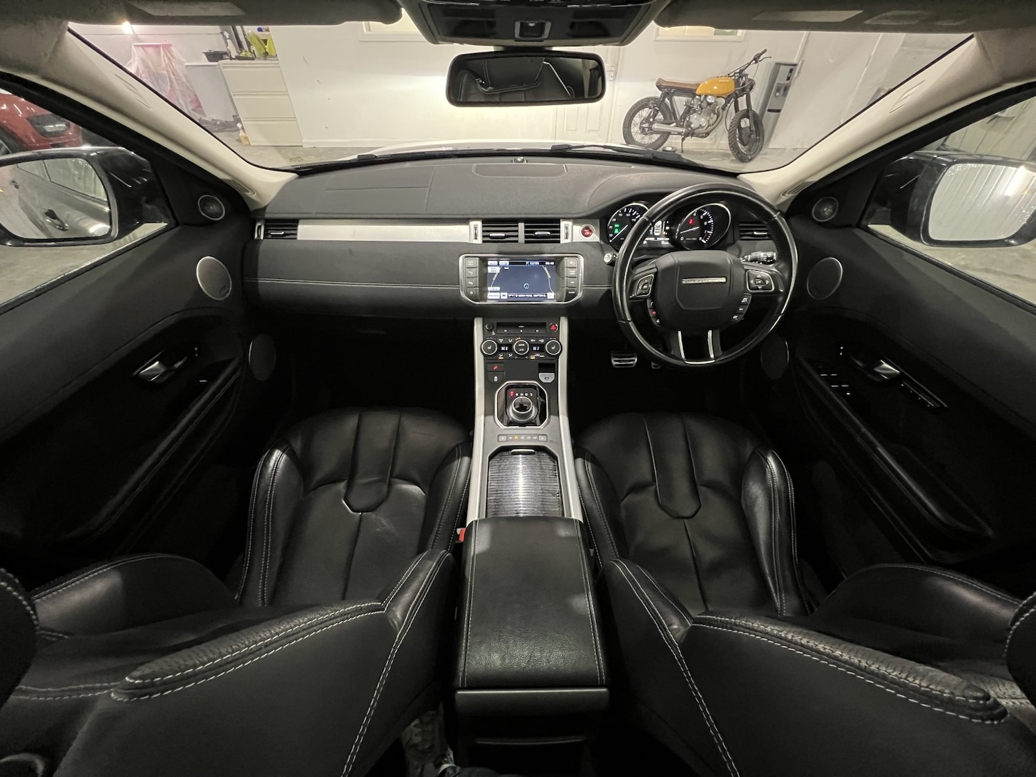 Used Land Rover Range Rover Evoque 2011 for sale - 76941809: Photo 11