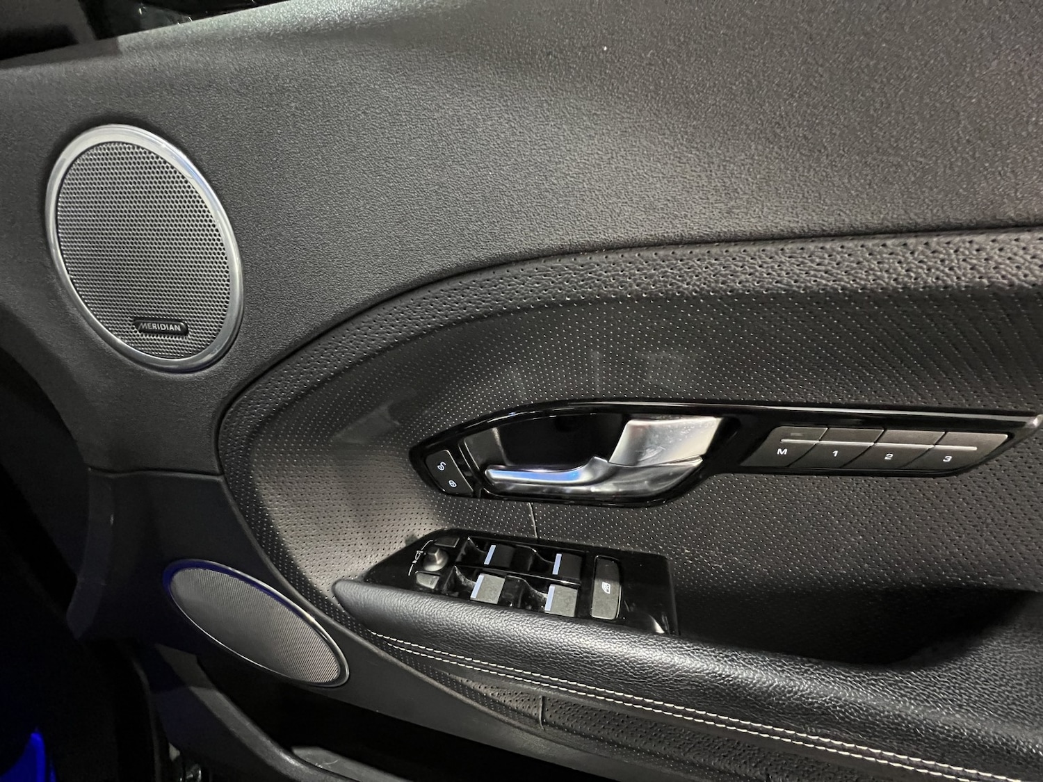 Used Land Rover Range Rover Evoque 2011 for sale - 76941809: Photo 17