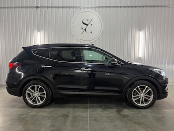 Used Hyundai Santa Fe 2016 for sale - 77438340: Photo