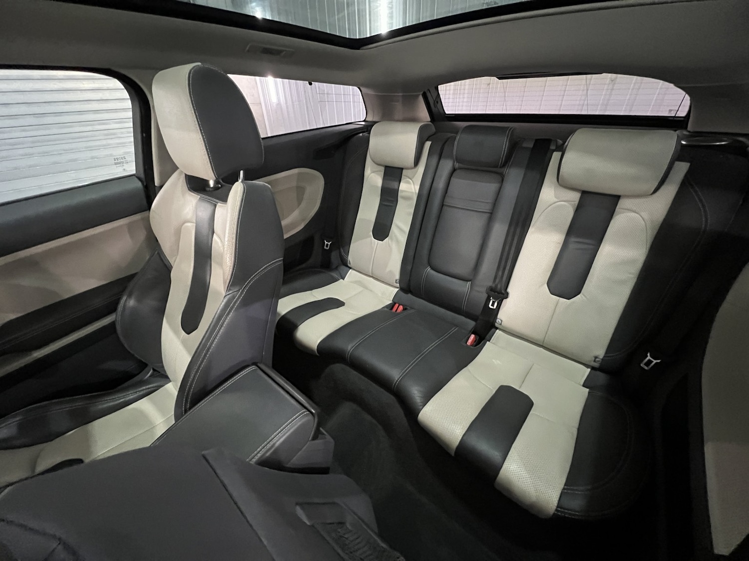 Used Land Rover Range Rover Evoque 2011 for sale - 76482871: Photo 15