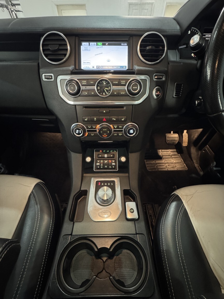 Used Land Rover Discovery 4 2015 for sale - 77965559: Photo 15