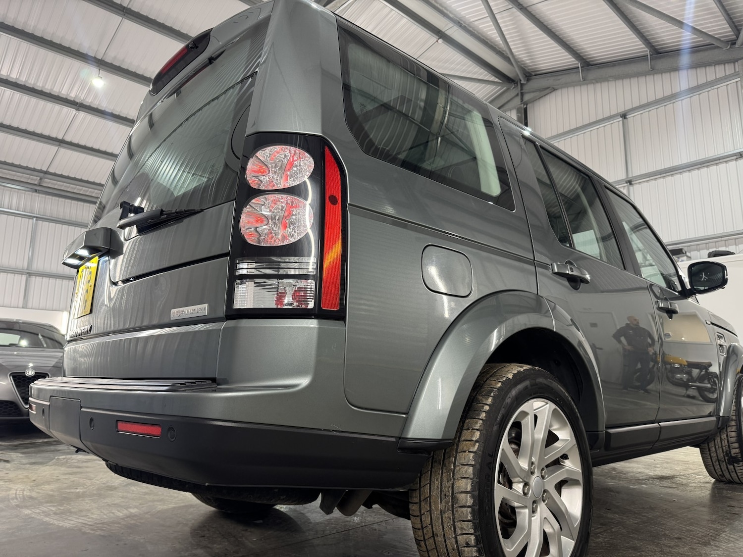 Used Land Rover Discovery 4 2015 for sale - 77965559: Photo 8