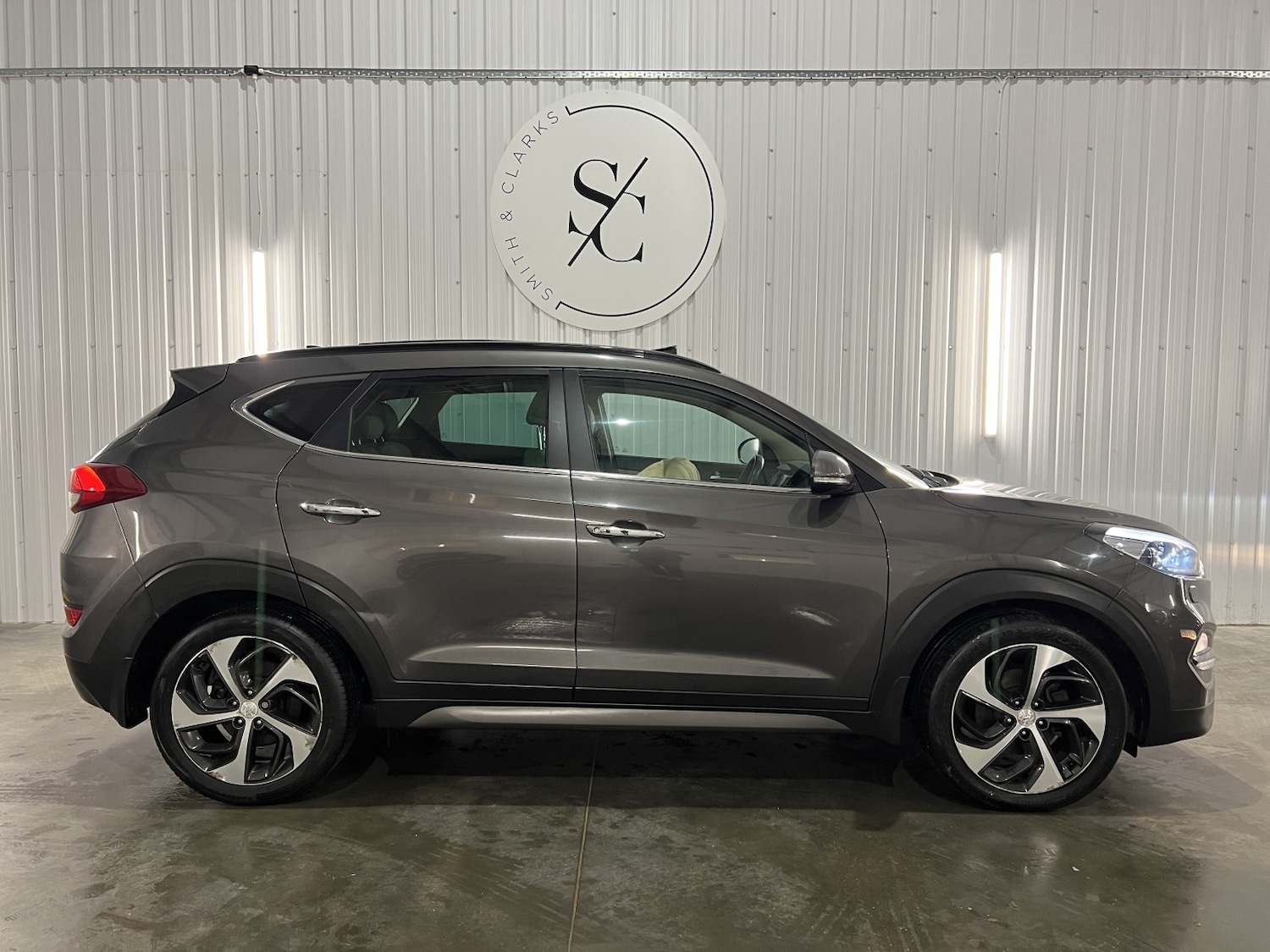 Used Hyundai TUCSON 2016 for sale - 77465768: Photo 2
