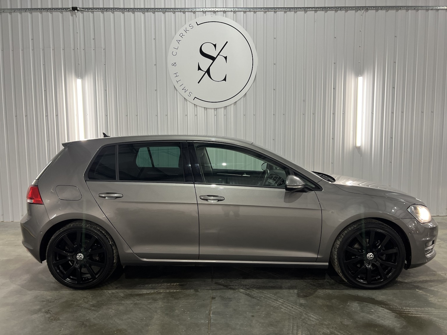 Used Volkswagen Golf 2014 for sale - 77465740: Photo 2
