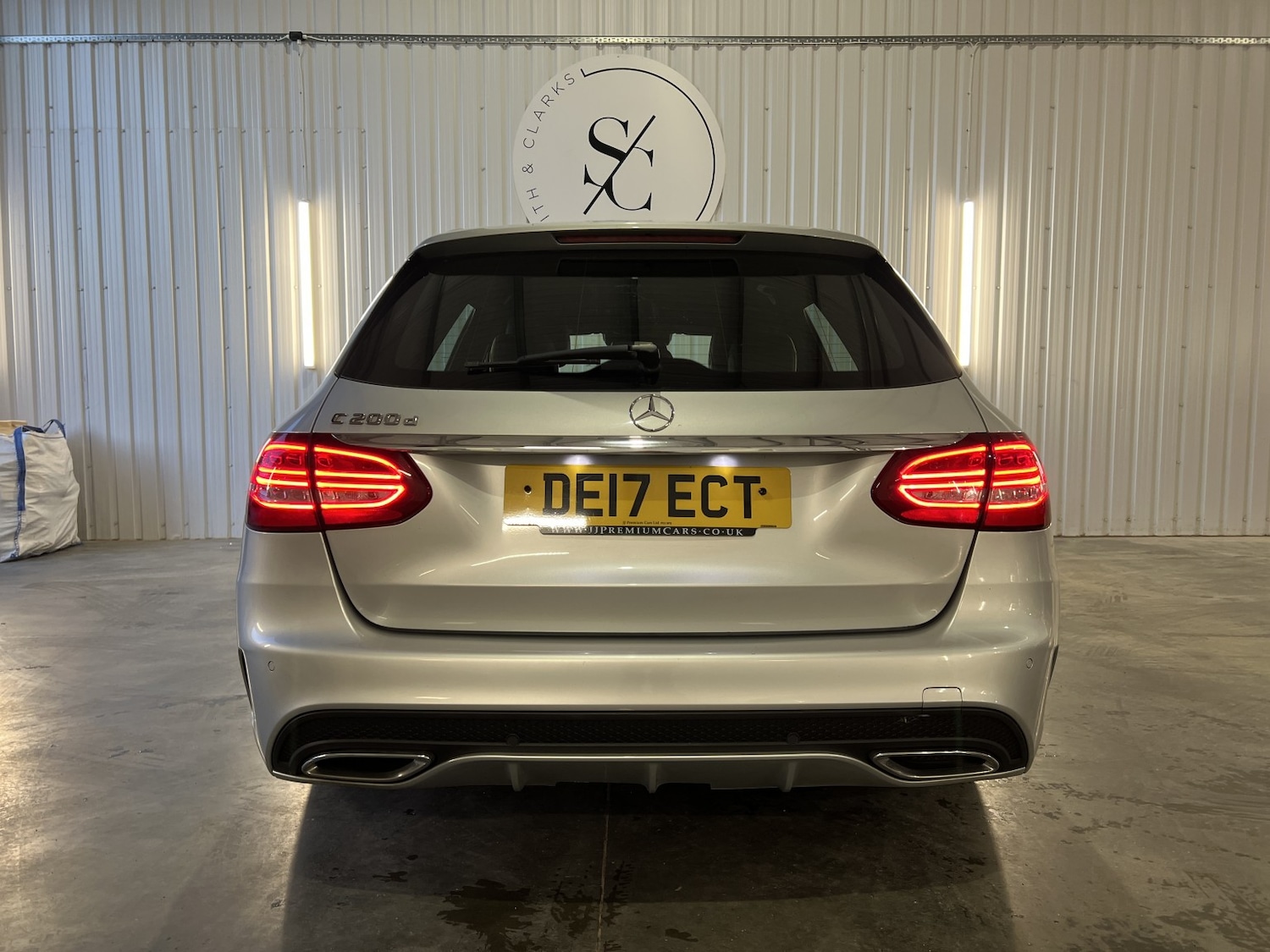 Used Mercedes-Benz C Class 2017 for sale - 77357322: Photo 3