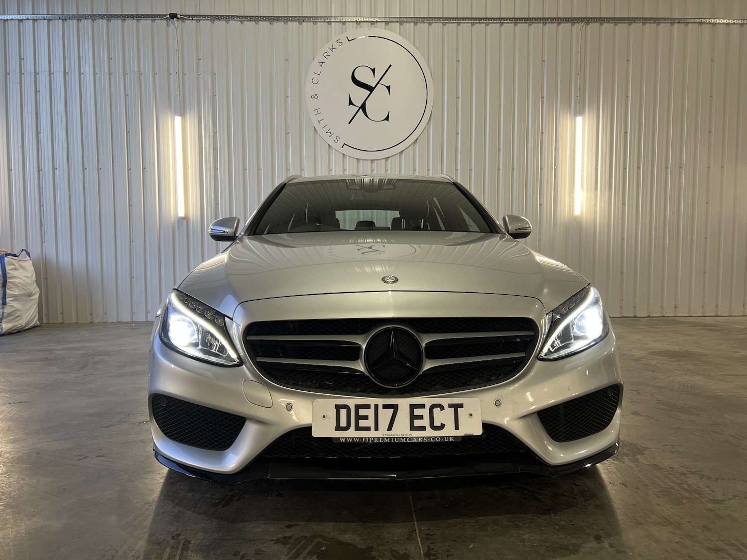 Used Mercedes-Benz C Class 2017 for sale - 77357322: Photo 6