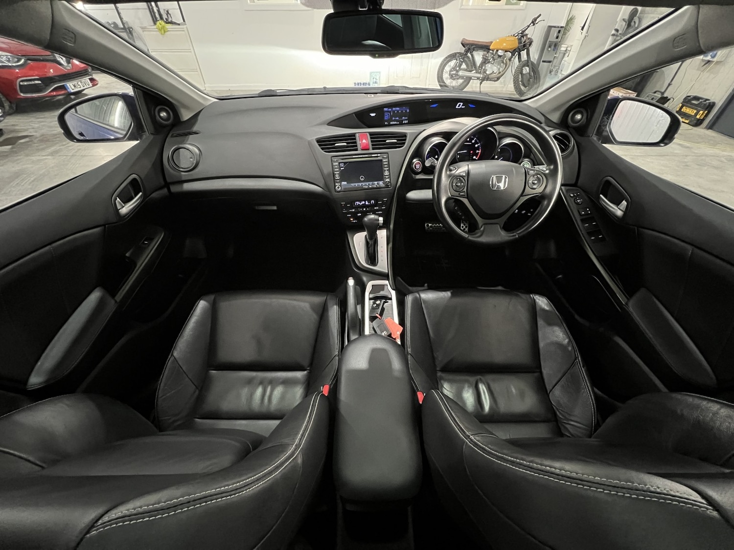 Used Honda Civic 2012 for sale - 77465620: Photo 11