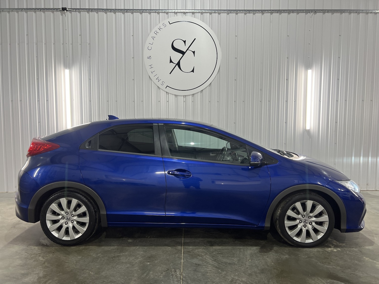 Used Honda Civic 2012 for sale - 77465620: Photo 2