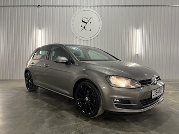 Used Volkswagen Golf 2014 for sale - 76940095: Photo