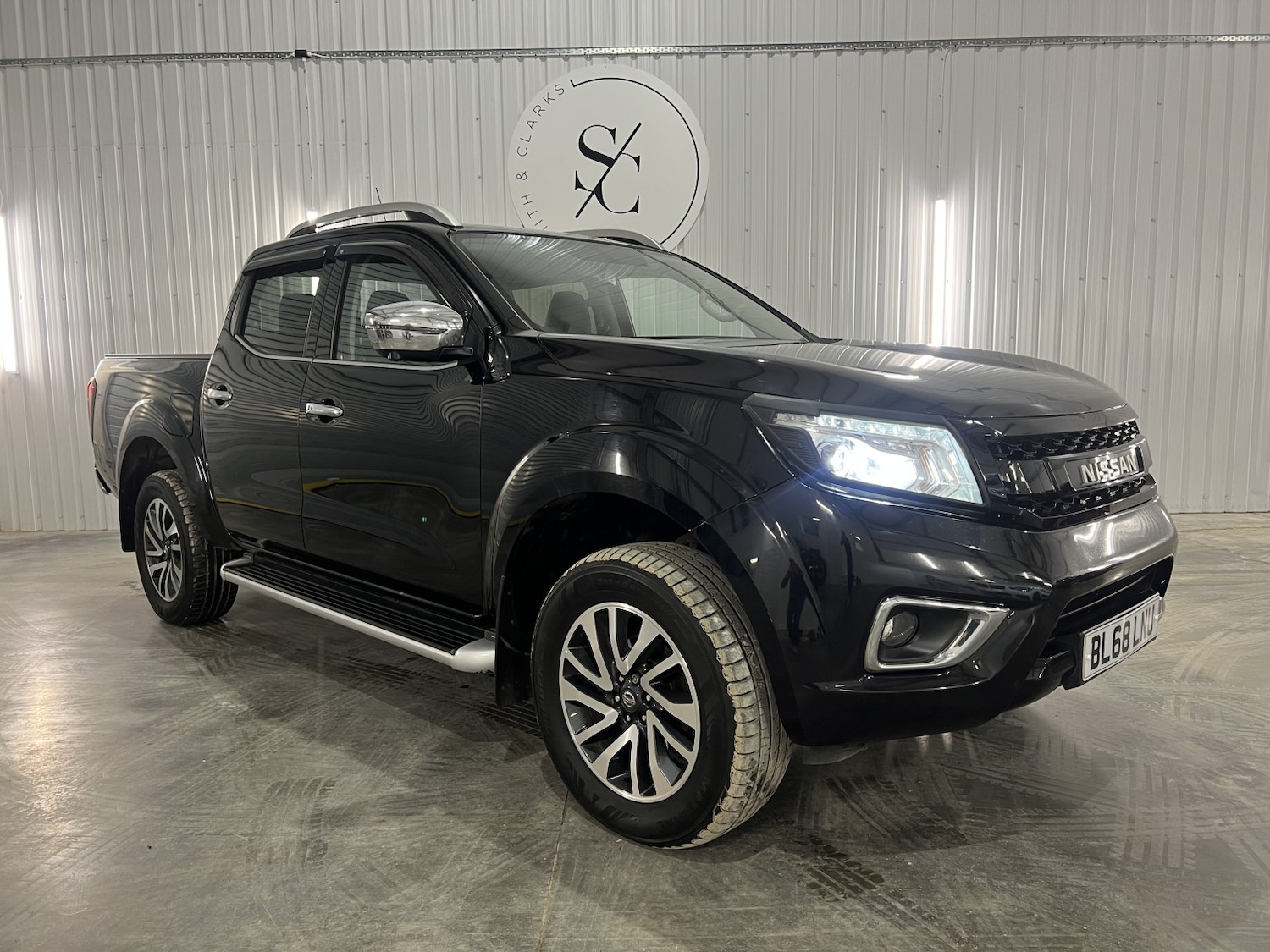Used Nissan Navara 2018 for sale - 76541581: Photo 1