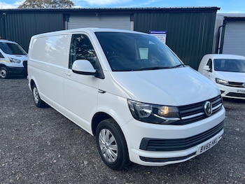 Used Volkswagen Transporter 2015 for sale - 76478107: Photo