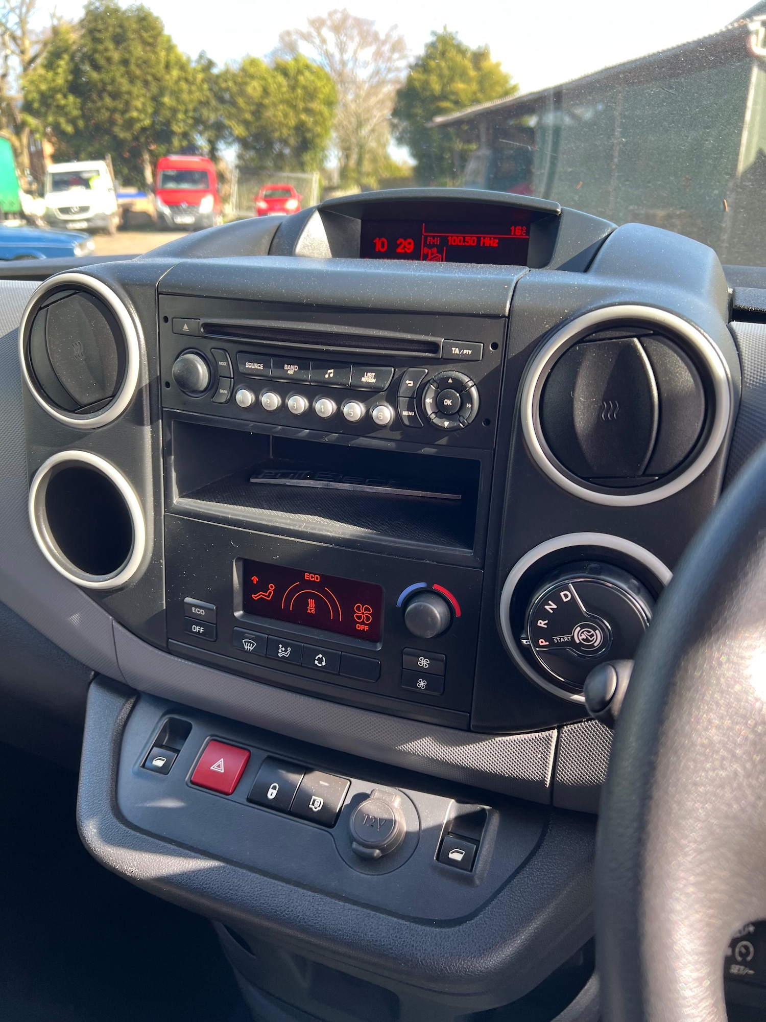 Used Peugeot Partner 2018 for sale - 77916903: Photo 10