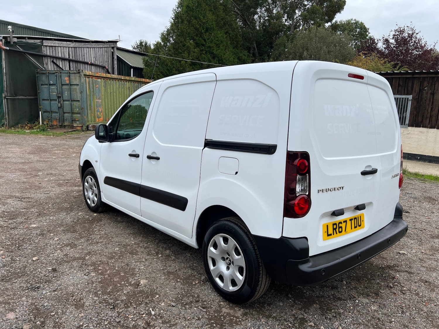 Used Peugeot Partner 2017 for sale - 76287381: Photo 5