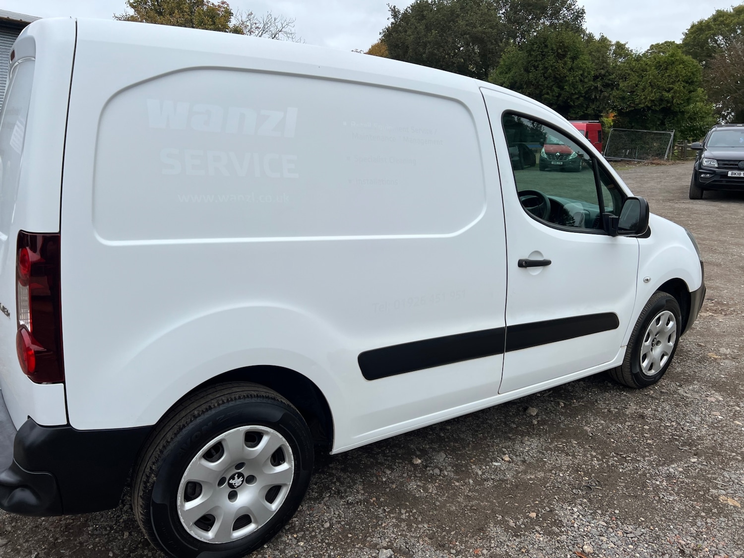 Used Peugeot Partner 2017 for sale - 76287381: Photo 7