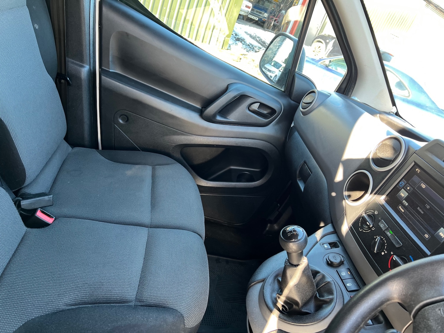 Used Peugeot Partner 2017 for sale - 77160033: Photo 10