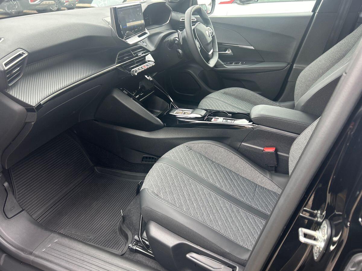 Used Peugeot 2008 2025 for sale - 77812652: Photo 2