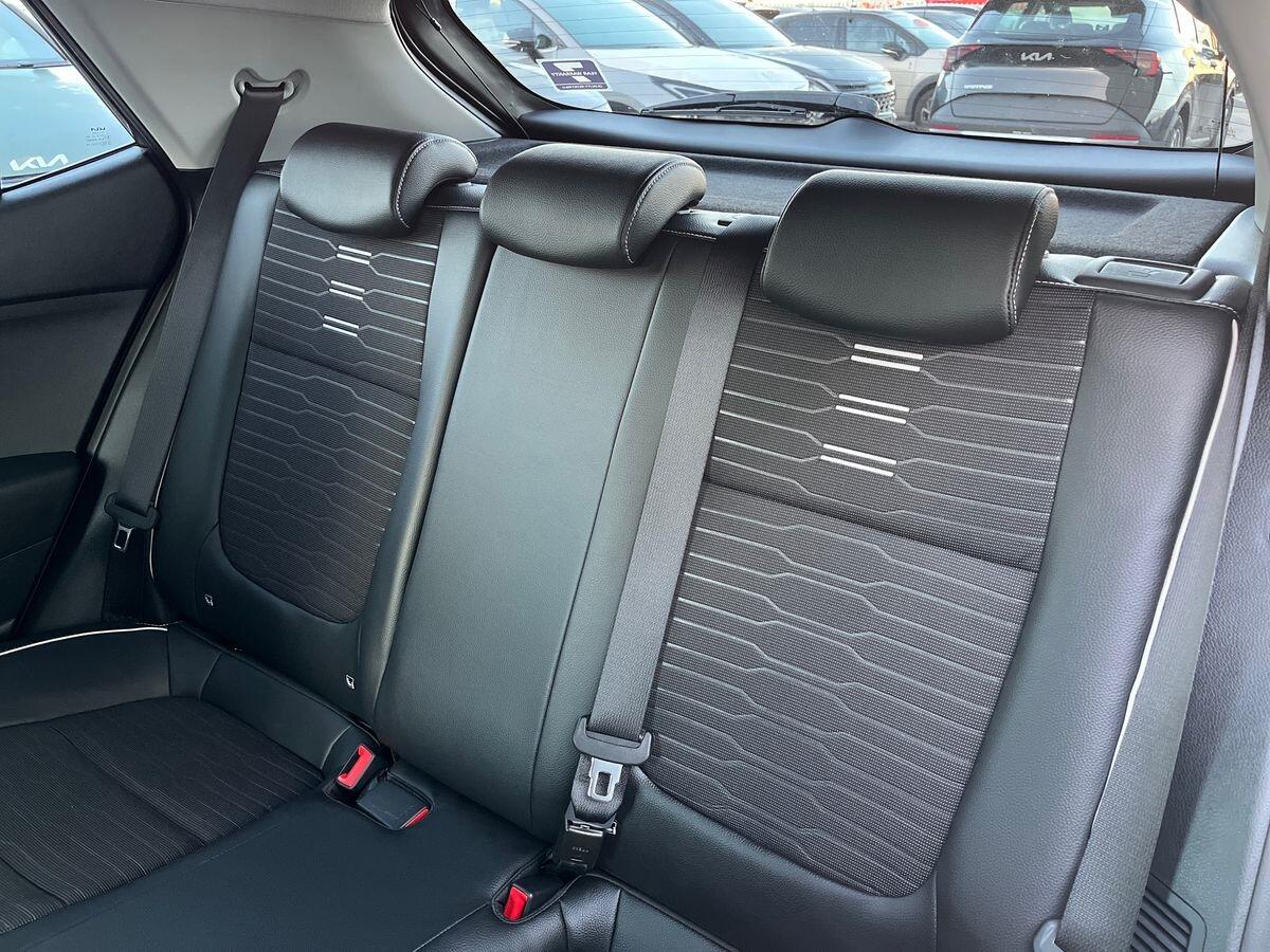 Used Kia Stonic 2024 for sale - 77233352: Photo 18