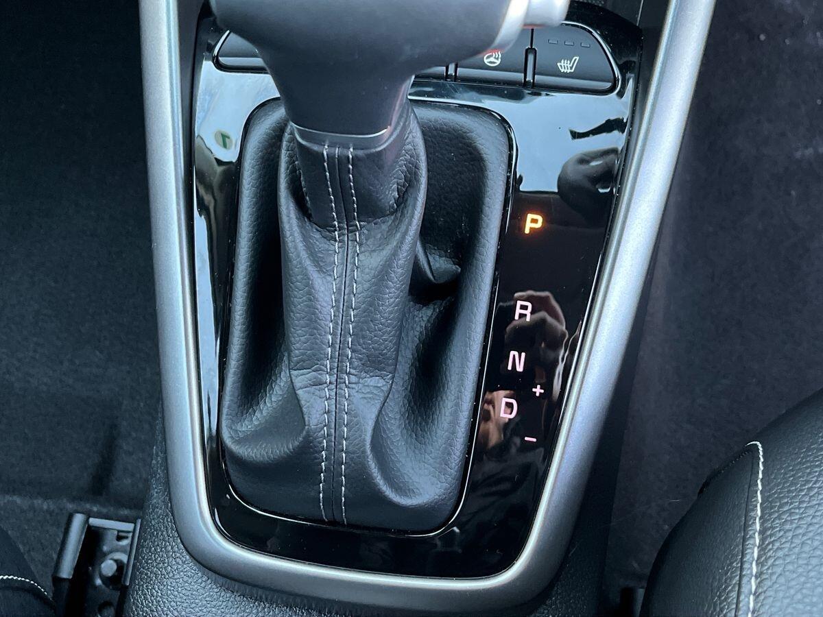 Used Kia Stonic 2024 for sale - 77233352: Photo 29