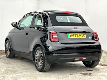 Used Fiat 500e C 2022 for sale - 75356472: Photo