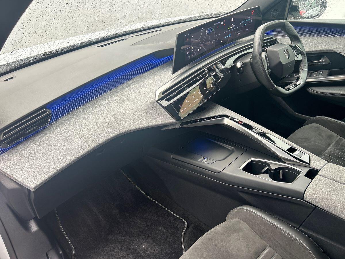 Used Peugeot E-3008 2024 for sale - 77527326: Photo 2