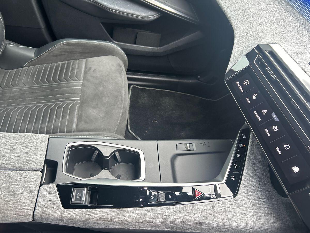 Used Peugeot E-3008 2024 for sale - 77527326: Photo 35