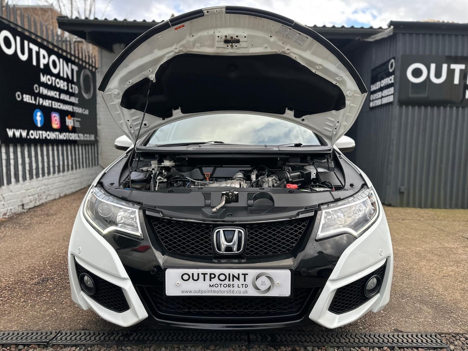 Used Honda Civic 2016 for sale - 78046998: Photo 10