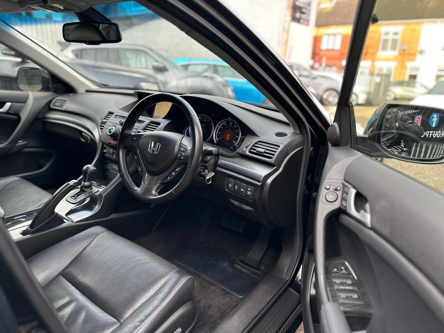 Used Honda Accord 2012 for sale - 77203412: Photo 17