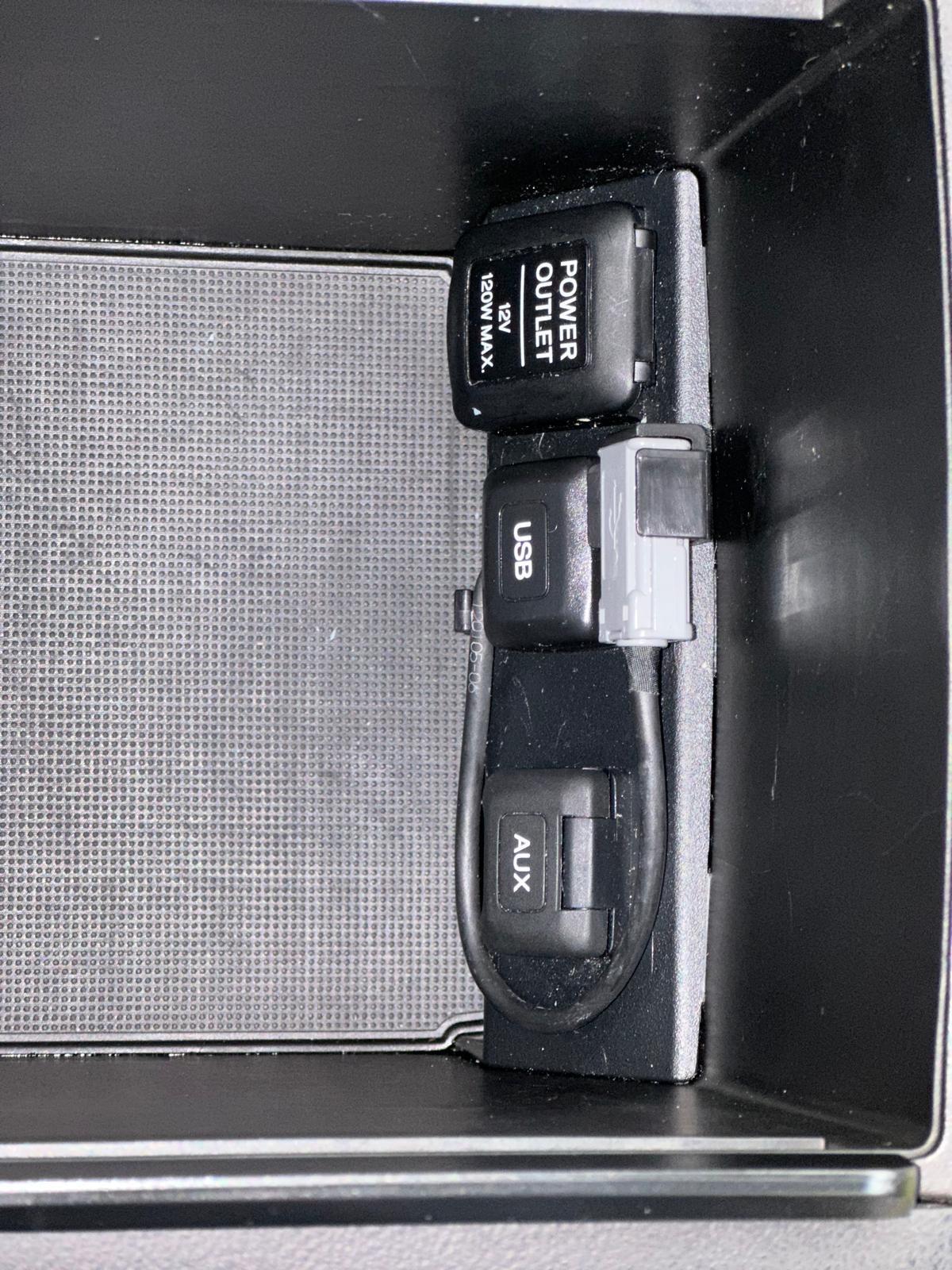 Used Honda Accord 2012 for sale - 77203412: Photo 61