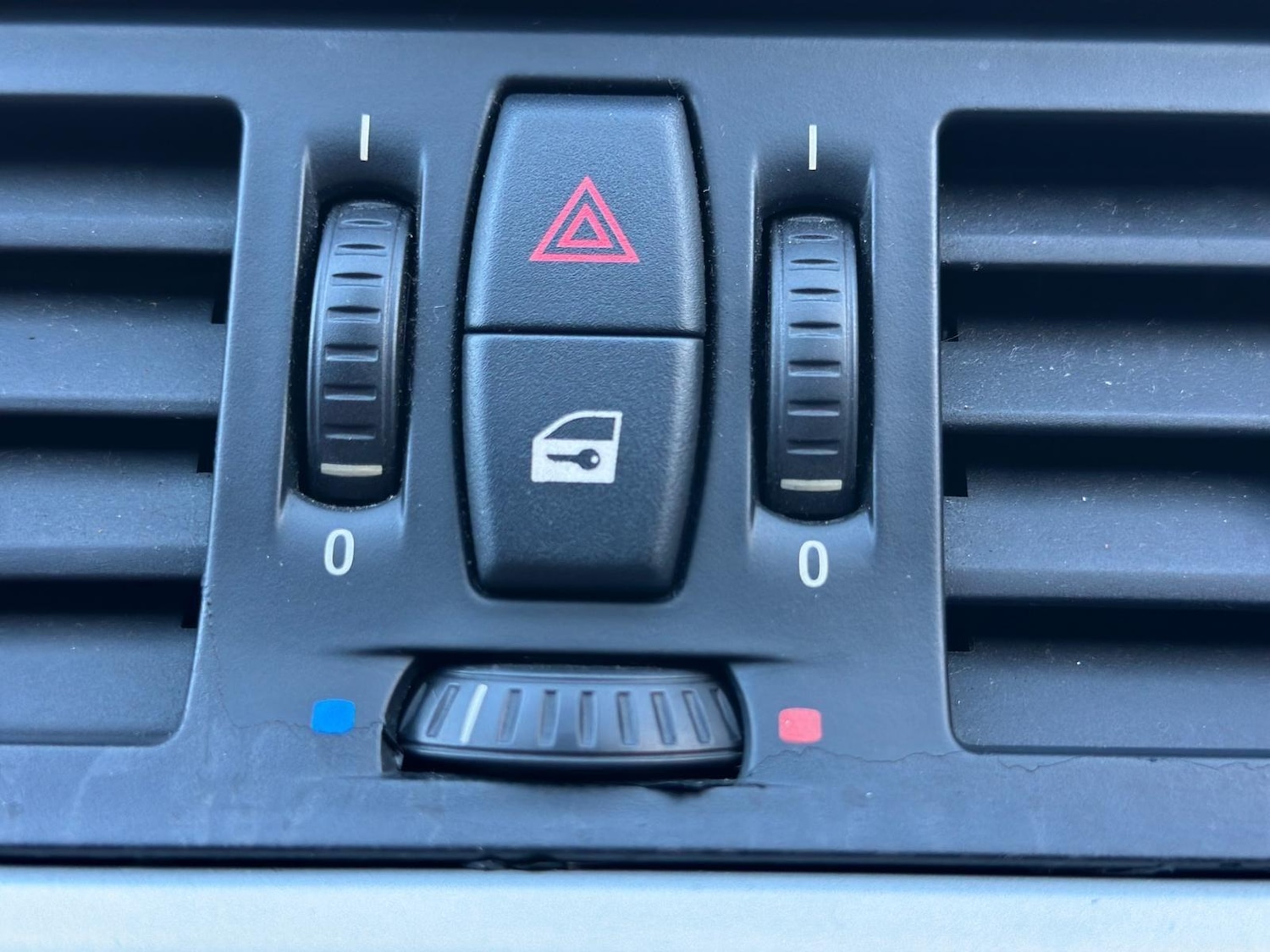 Used BMW Z4 2011 for sale - 77203298: Photo 26