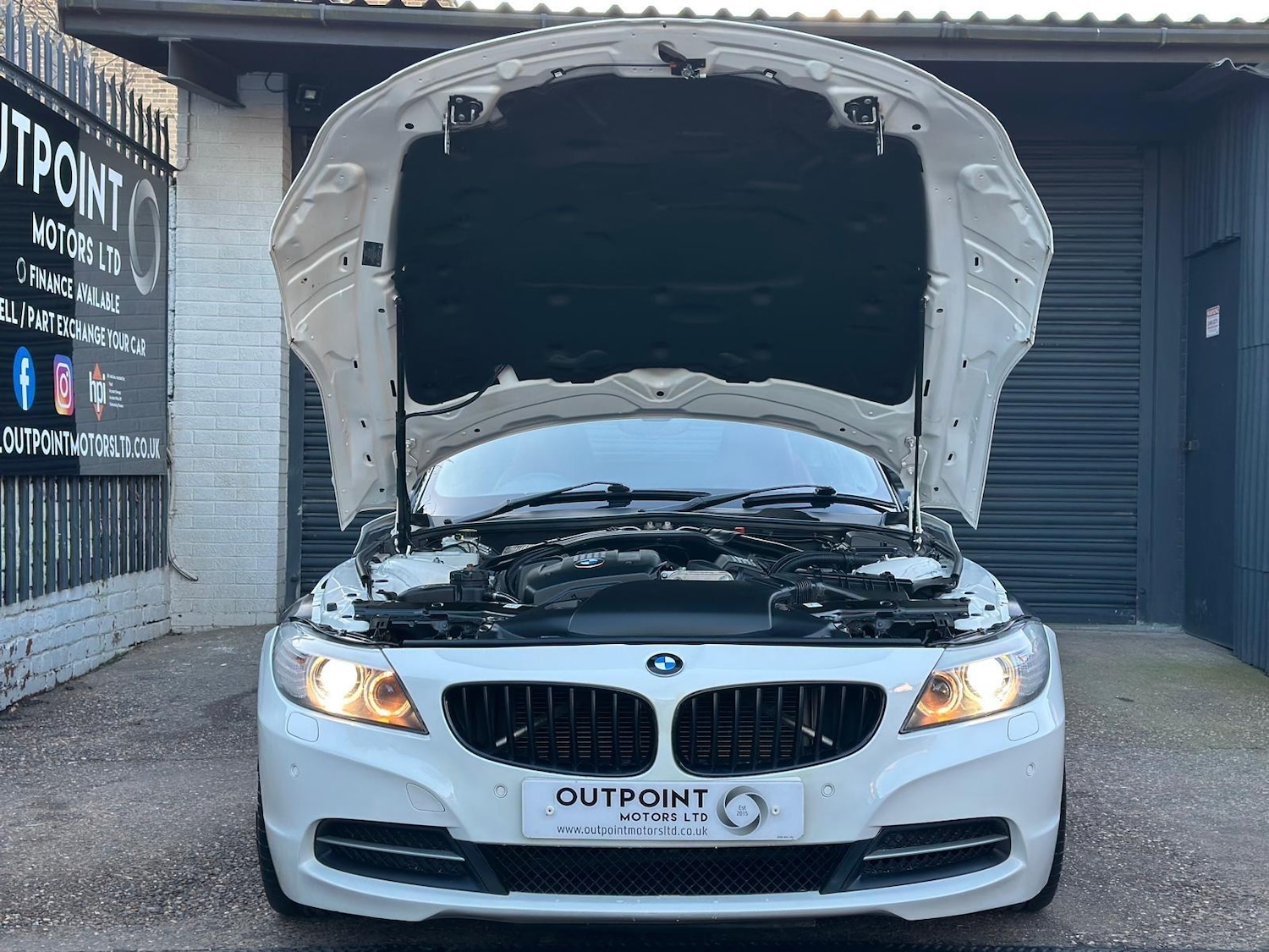 Used BMW Z4 2011 for sale - 77203298: Photo 59