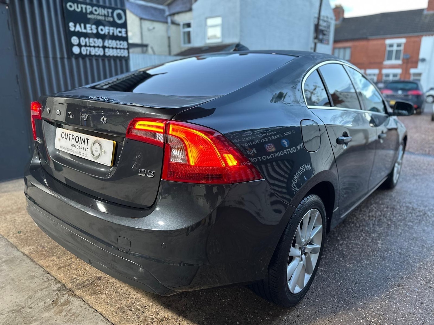 Used Volvo S60 2016 for sale - 76993775: Photo 11