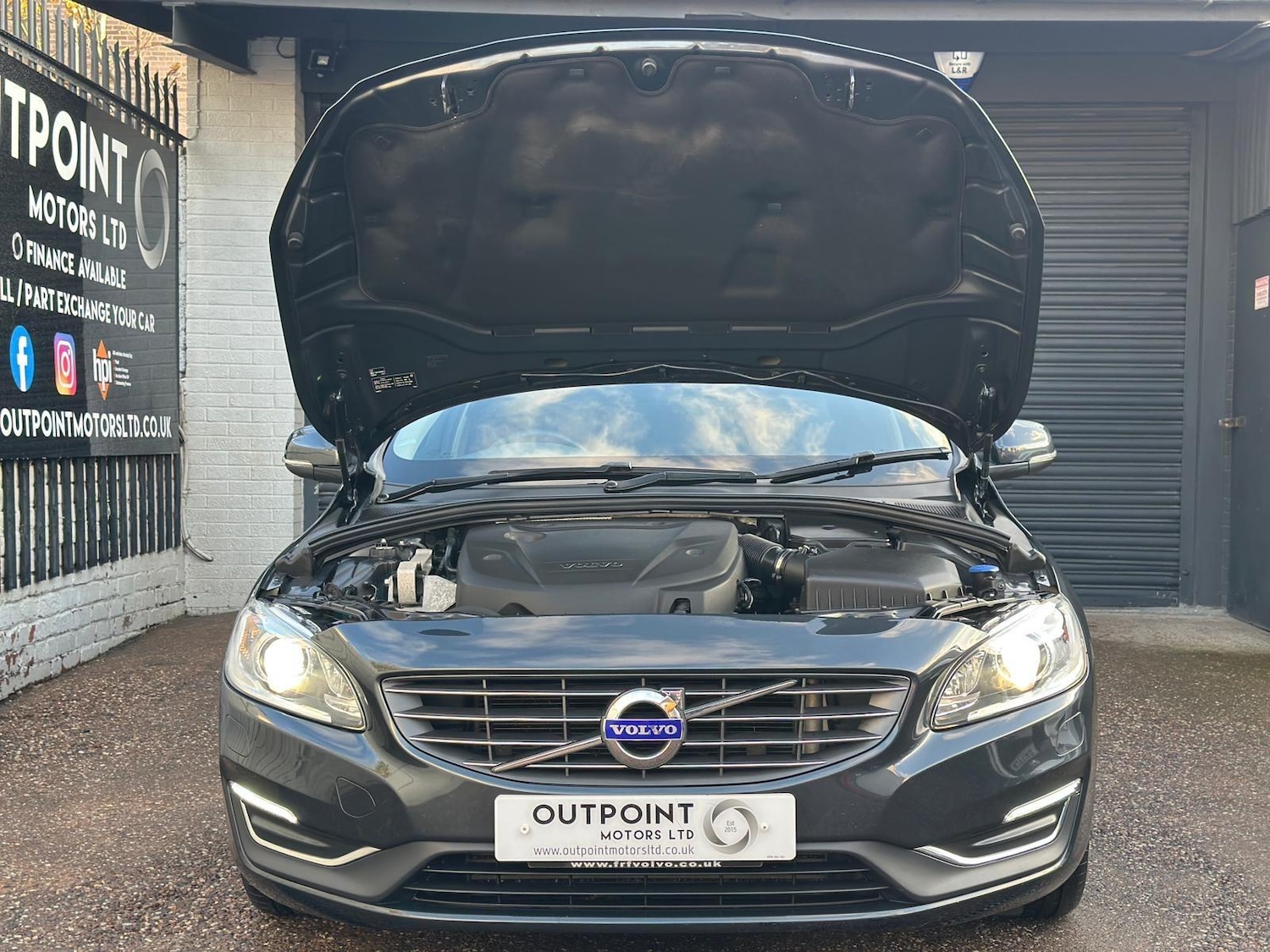 Used Volvo S60 2016 for sale - 76993775: Photo 17