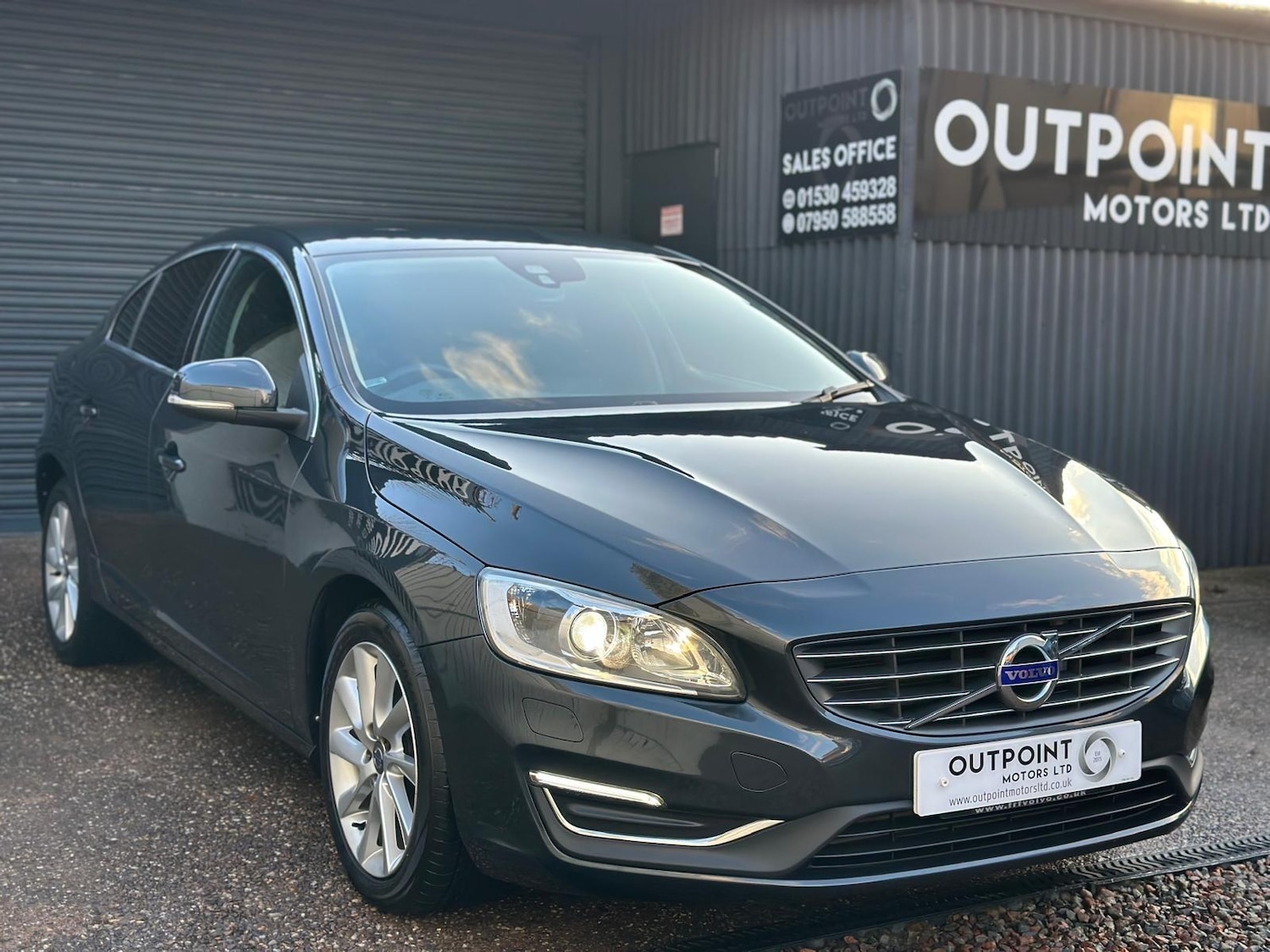 Used Volvo S60 2016 for sale - 76993775: Photo 4
