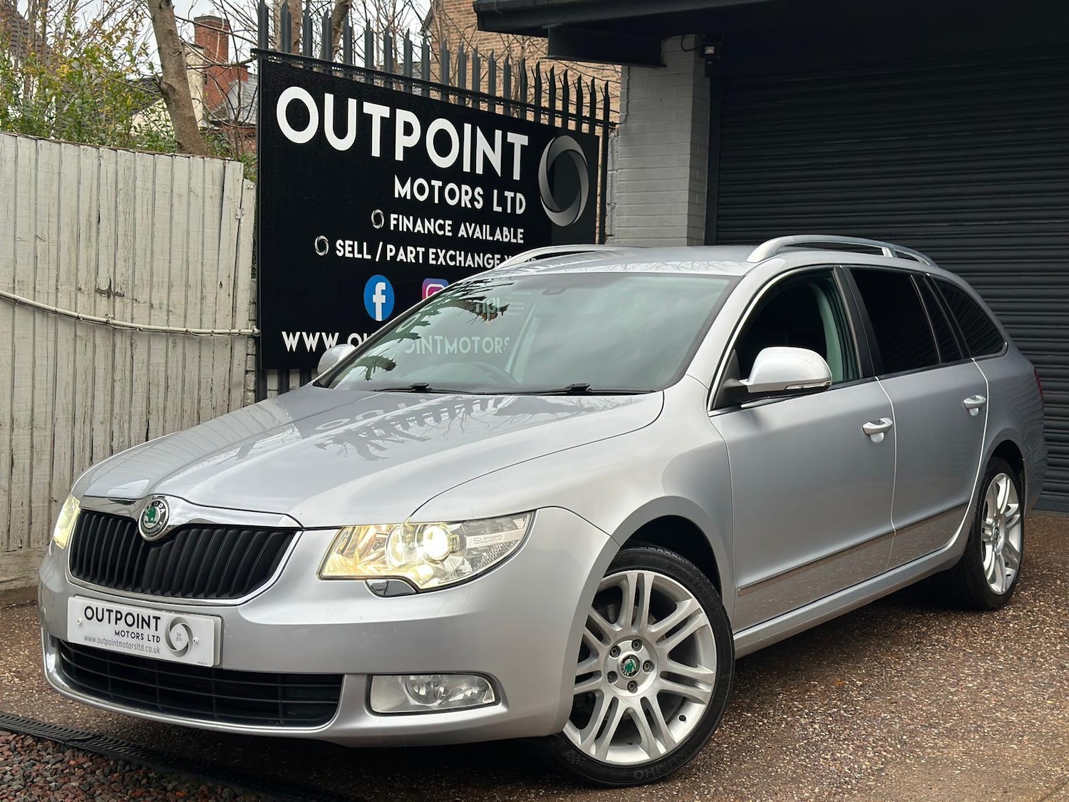 Used Skoda Superb 2013 for sale - 76887153: Photo 1