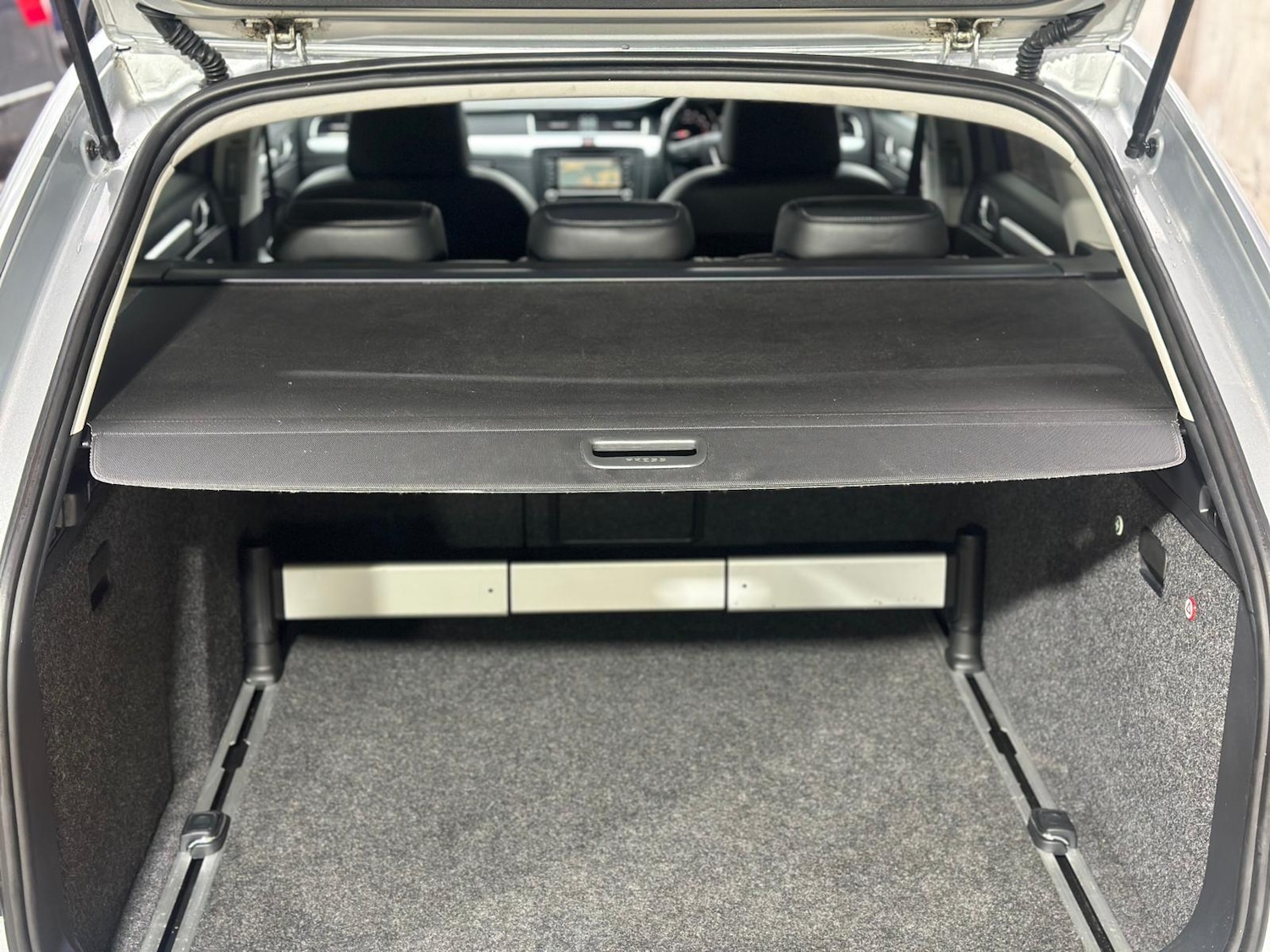 Used Skoda Superb 2013 for sale - 76887153: Photo 45