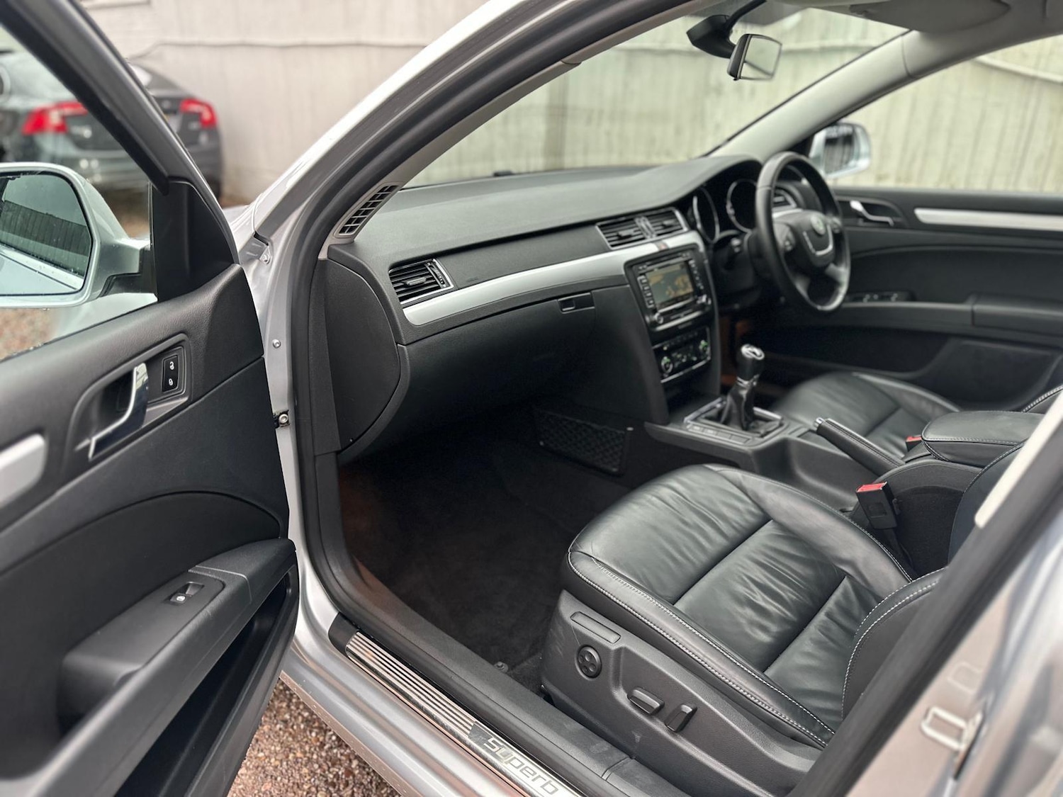 Used Skoda Superb 2013 for sale - 76887153: Photo 49