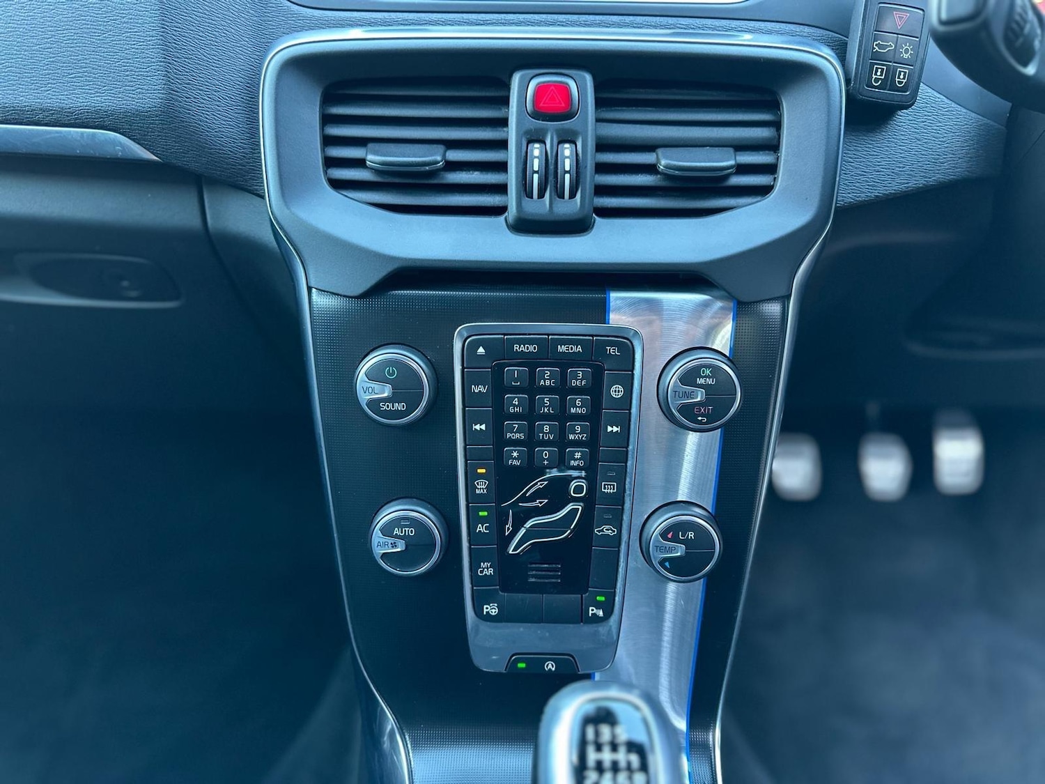 Used Volvo V40 2015 for sale - 77131687: Photo 30