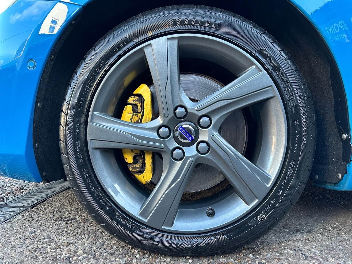 Used Volvo V40 2015 for sale - 77131687: Photo 37