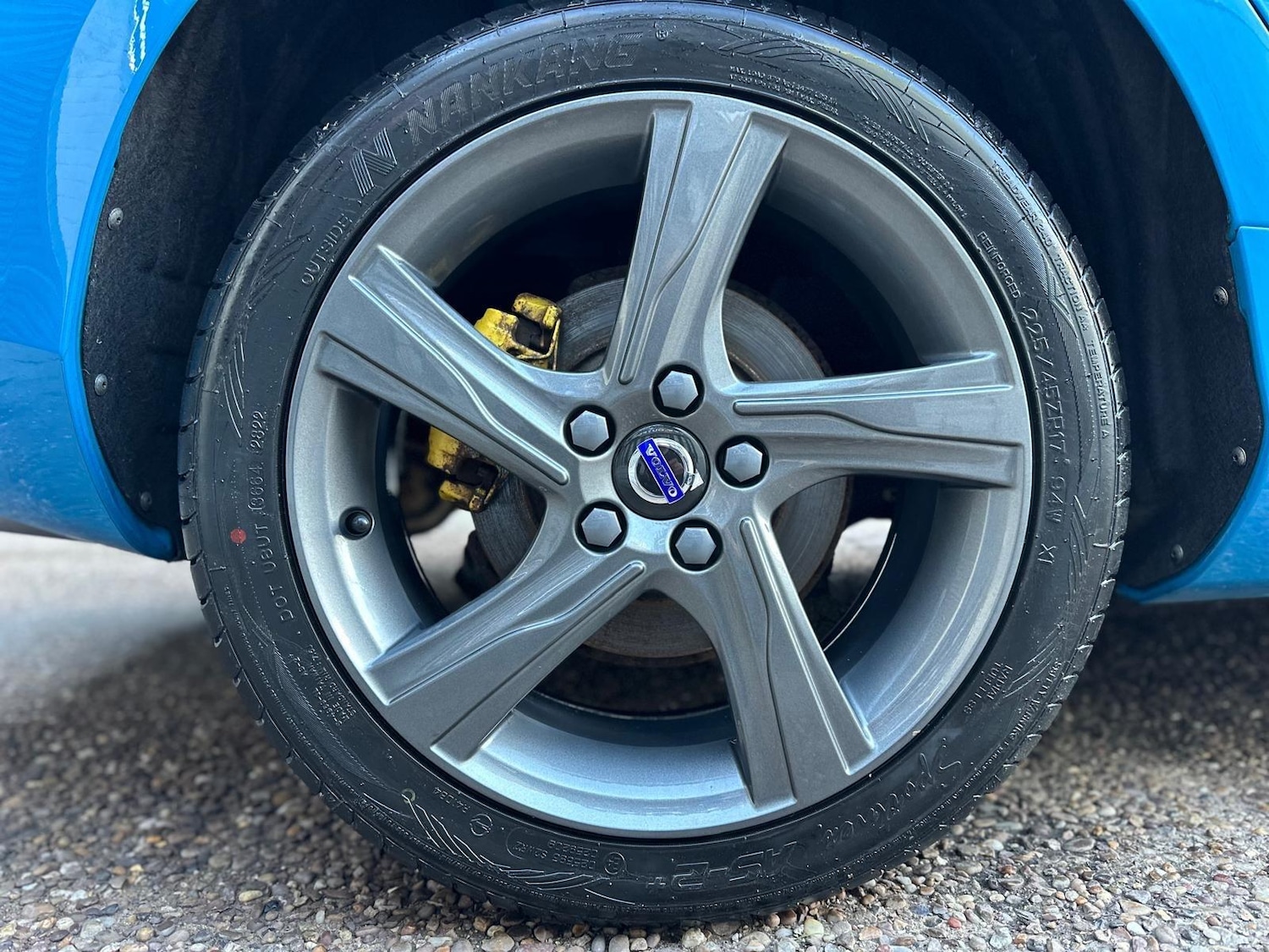 Used Volvo V40 2015 for sale - 77131687: Photo 39