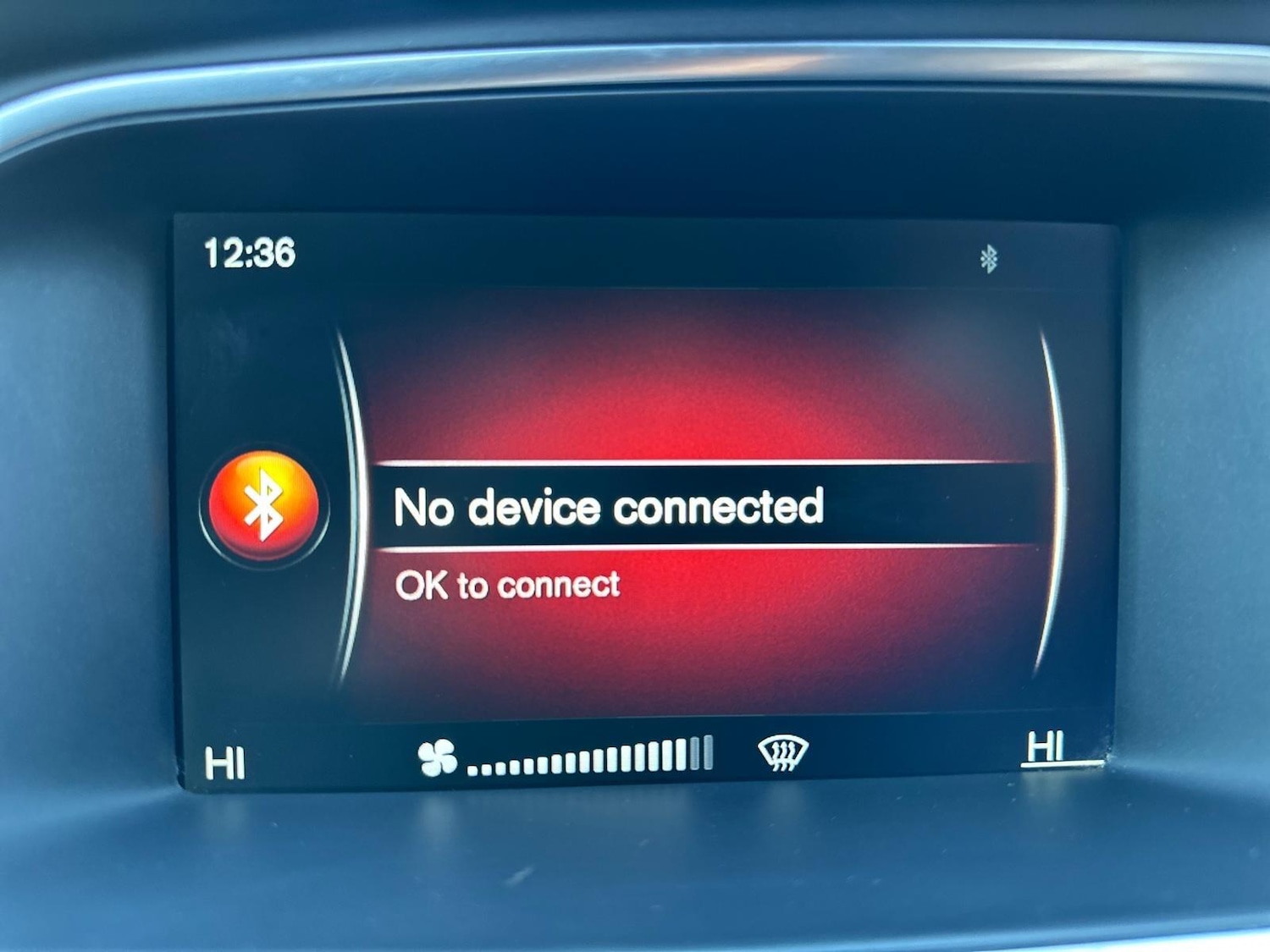 Used Volvo V40 2015 for sale - 77131687: Photo 43