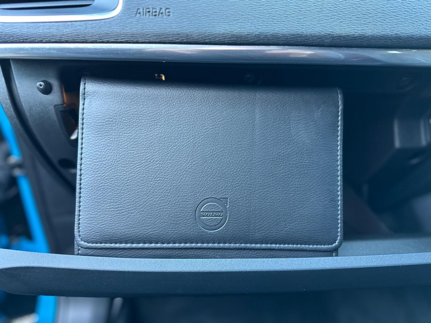 Used Volvo V40 2015 for sale - 77131687: Photo 57