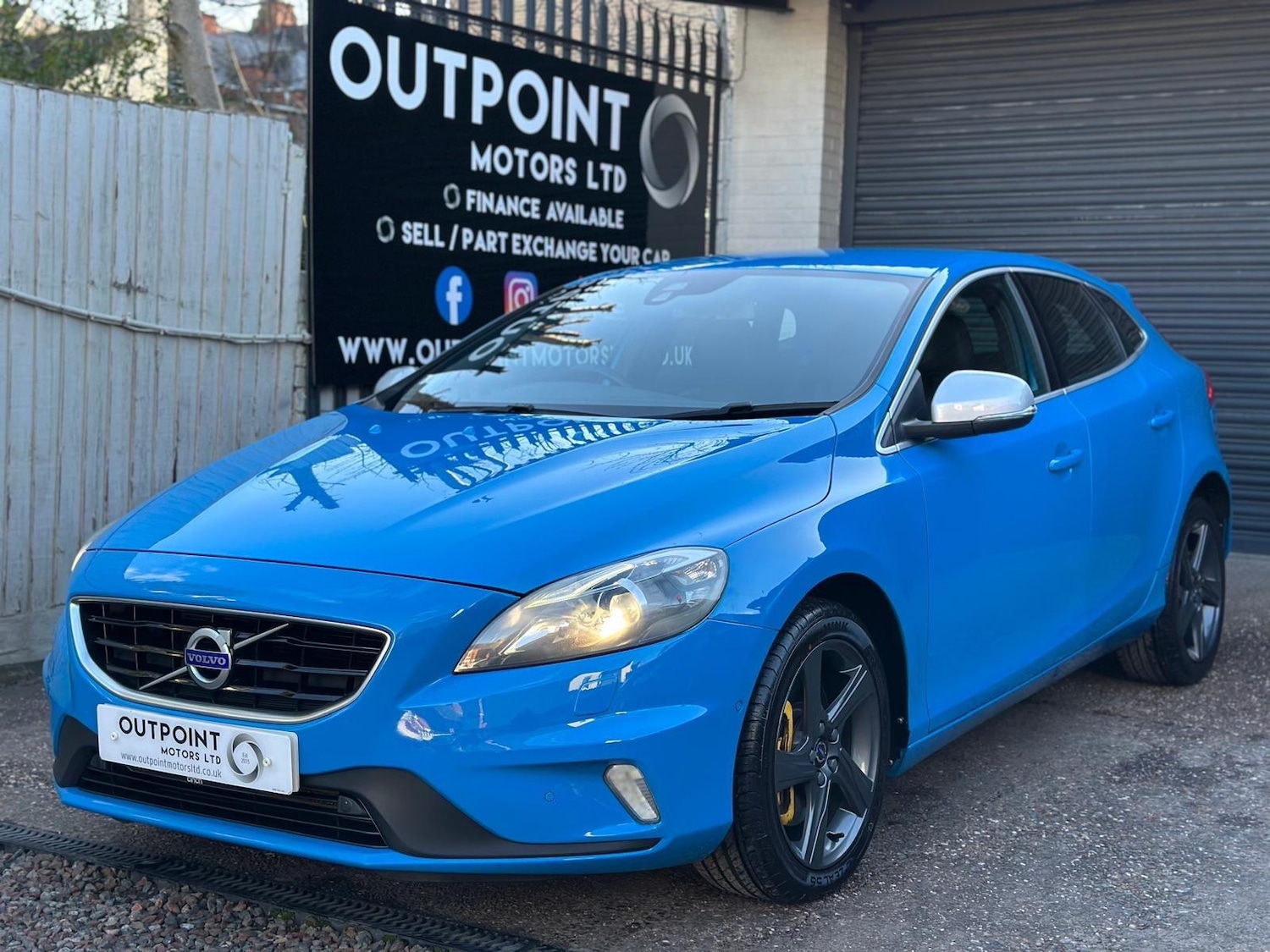 Used Volvo V40 2015 for sale - 77131687: Photo 8