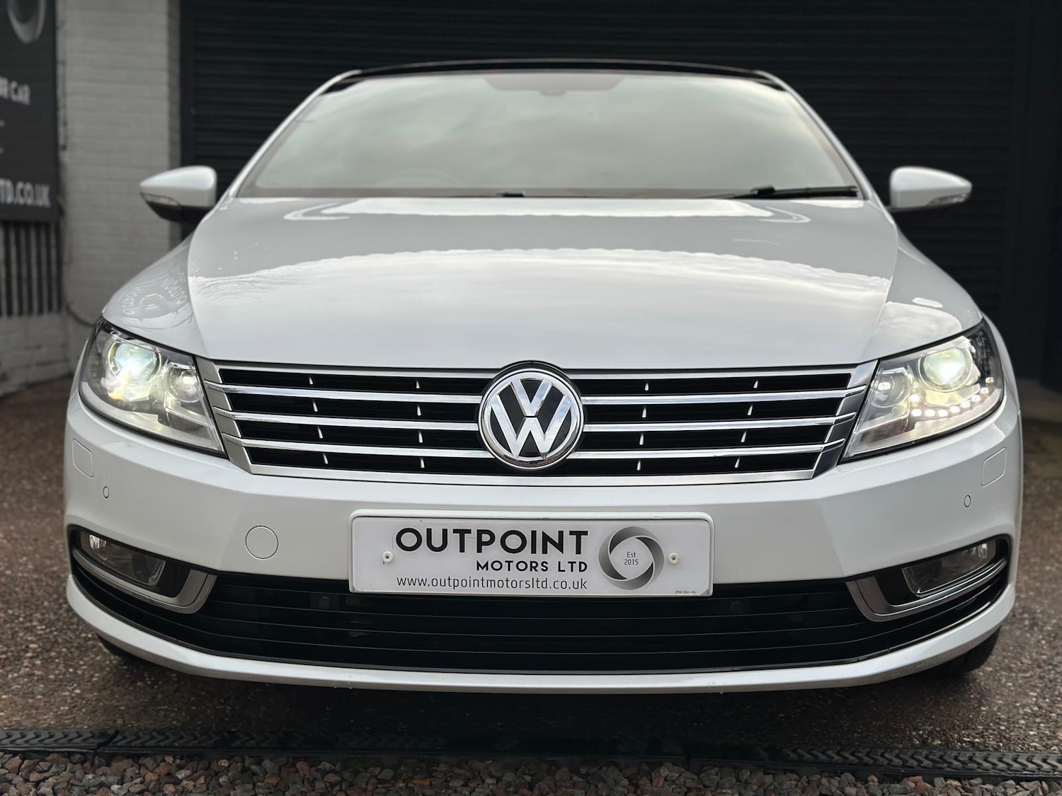 Used Volkswagen CC 2013 for sale - 76899404: Photo 2