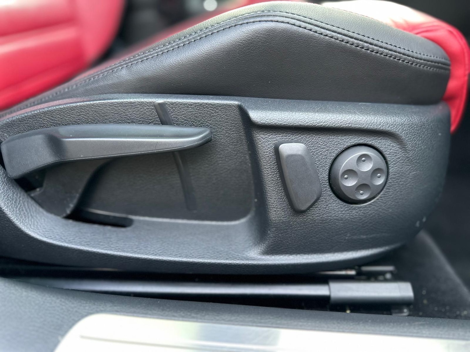 Used Volkswagen CC 2013 for sale - 76899404: Photo 29