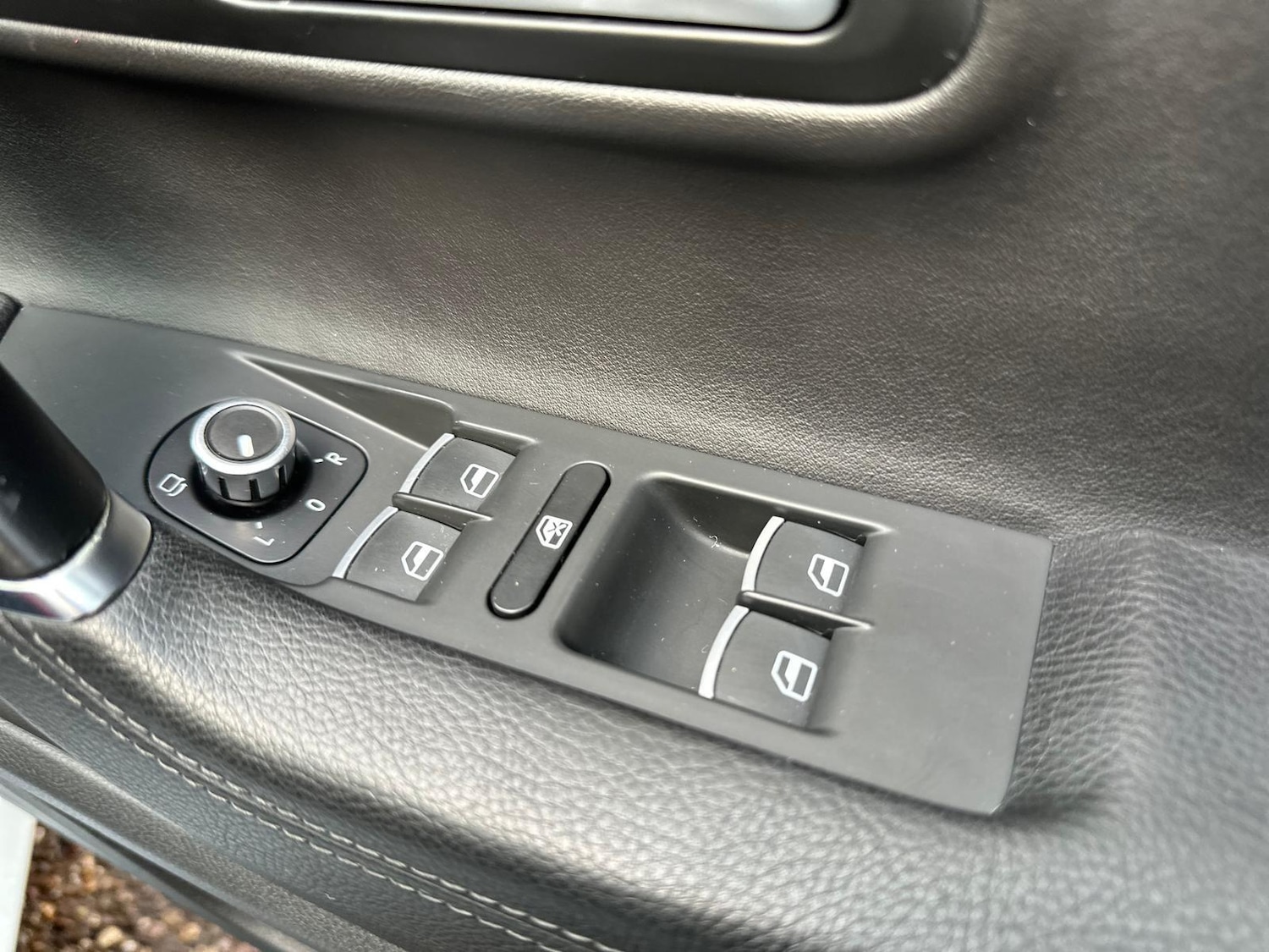 Used Volkswagen CC 2013 for sale - 76899404: Photo 36